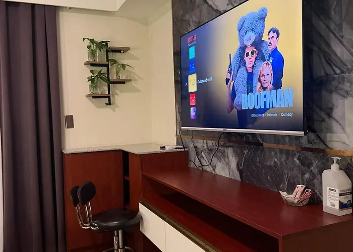 Amani's Bachelor Near Mactan Airport By A&c マクタン
