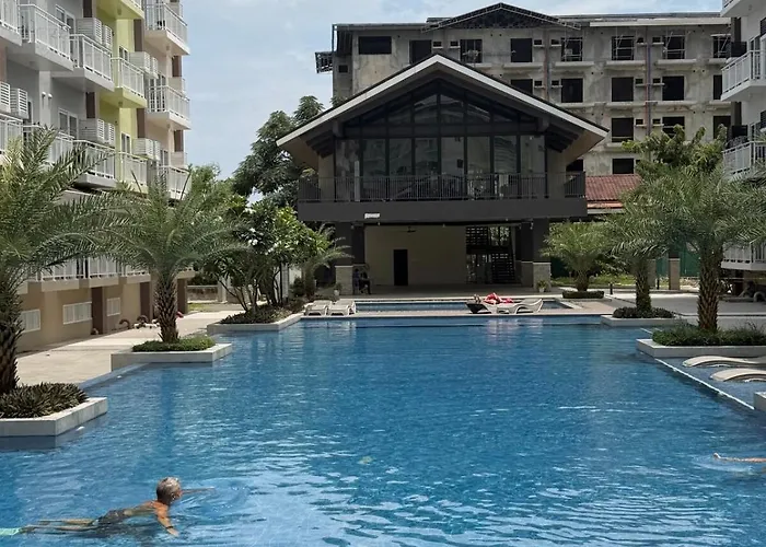 Amani's Bachelor Near Mactan Airport By A&c マクタン