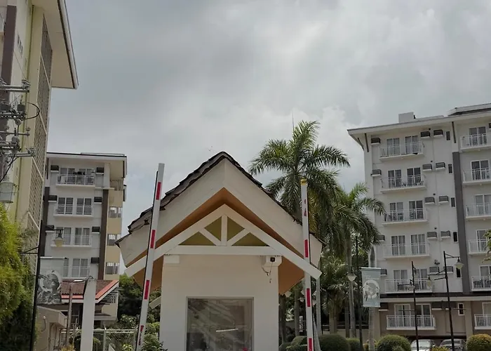 Amani's Bachelor Near Mactan Airport By A&c マクタン